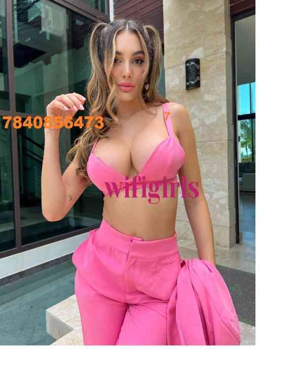 NOIDA FEMALE ESCORTS SARVISE IN NOIDA ONLY OUT CALL SARVISE IN NOIDA 7840856473 